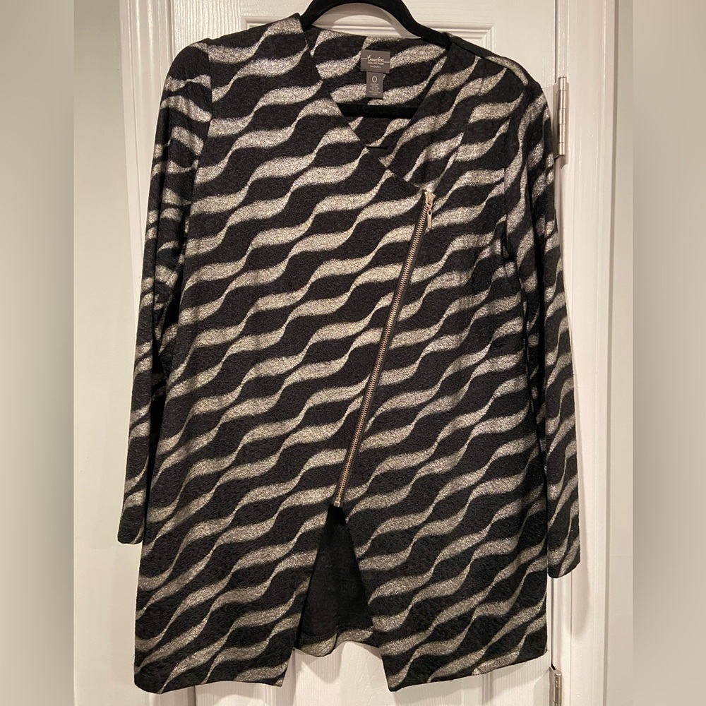 Chicos Size S Black Metallic Wavy Striped Asymmetrical Zip-Up Jacket Zebra Tunic